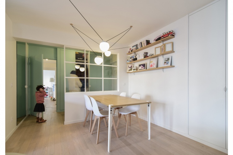 GALLIENI : architecte-renovation-sejour-table-tiptoe-AREA-Studio