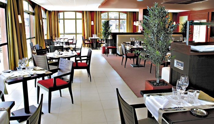 VILLAS + RESTAURANT : Fayence (43)